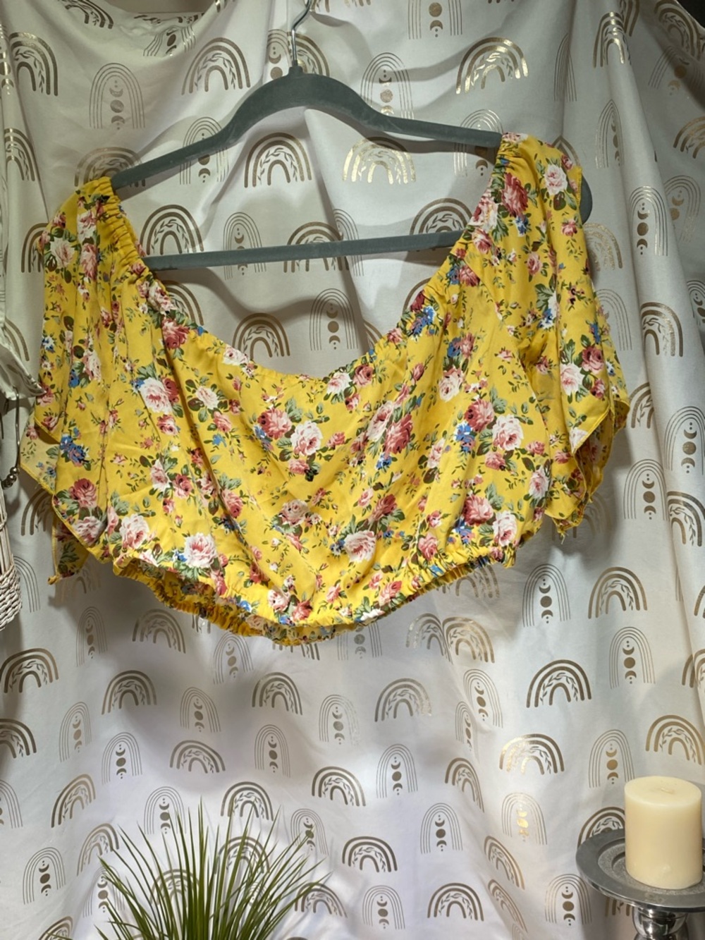SHEIN Curve Yellow Floral Elastic Off-Shoulder Top